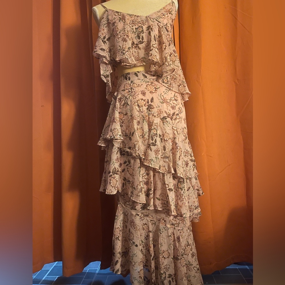 Set Dress - image 8